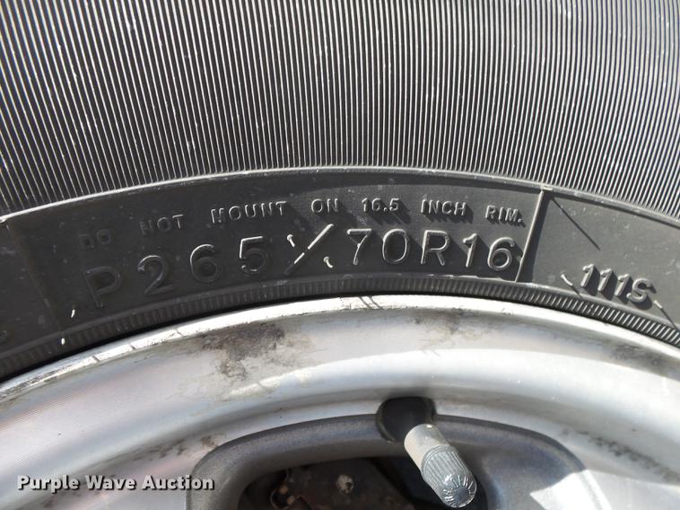 image for item DE3642 2002 Chevrolet Suburban 1500 SUV