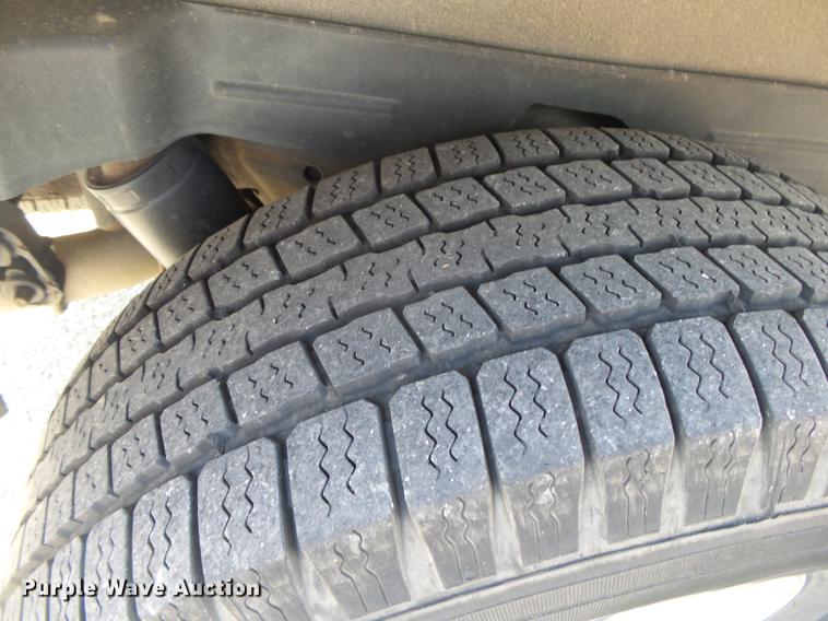 image for item DE3642 2002 Chevrolet Suburban 1500 SUV