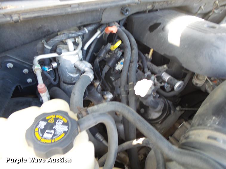 image for item DE3642 2002 Chevrolet Suburban 1500 SUV