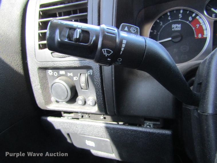 image for item DE6702 2006 Hummer H3 SUV