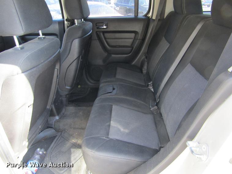 image for item DE6702 2006 Hummer H3 SUV