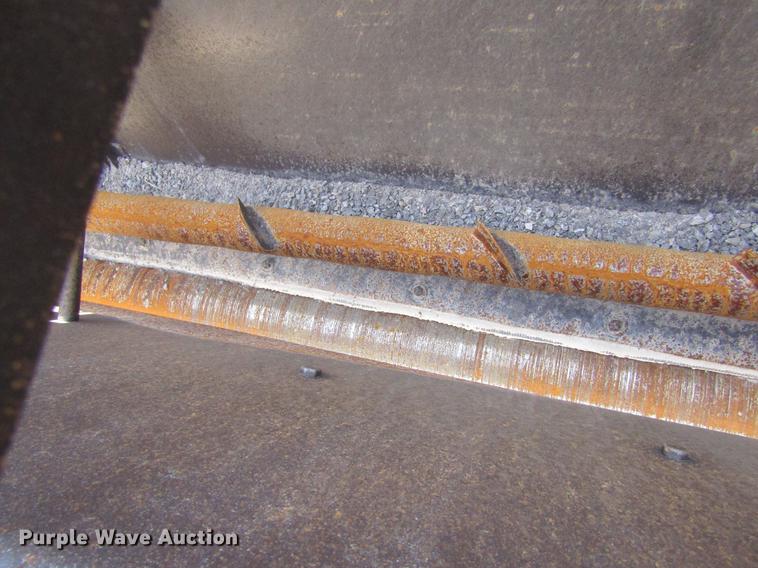 image for item DE6776 1955 Minneapolis Moline U chip spreader