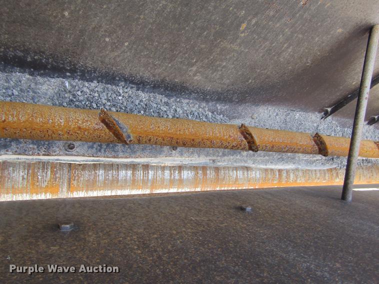 image for item DE6776 1955 Minneapolis Moline U chip spreader