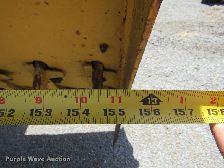 image for item DE6776 1955 Minneapolis Moline U chip spreader