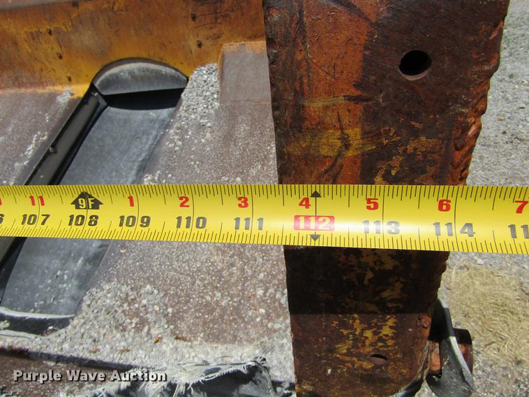 image for item DE6776 1955 Minneapolis Moline U chip spreader