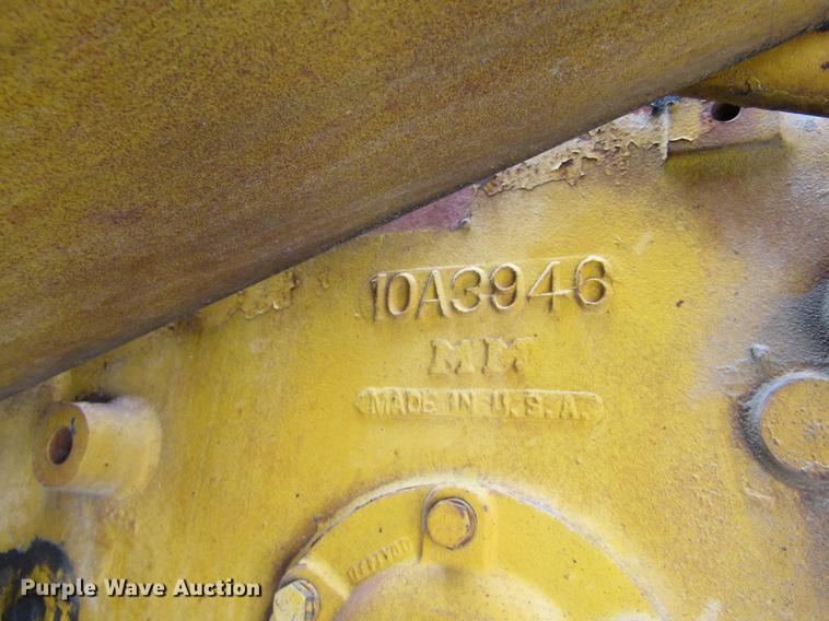 image for item DE6776 1955 Minneapolis Moline U chip spreader