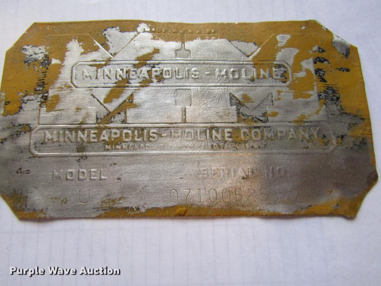 image for item DE6776 1955 Minneapolis Moline U chip spreader