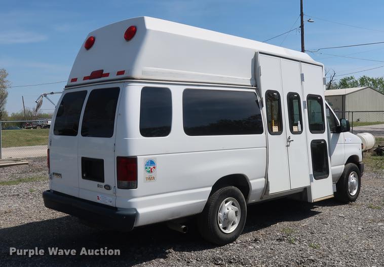 image for item DF3675 2009 Ford E350 Super Duty Extended van