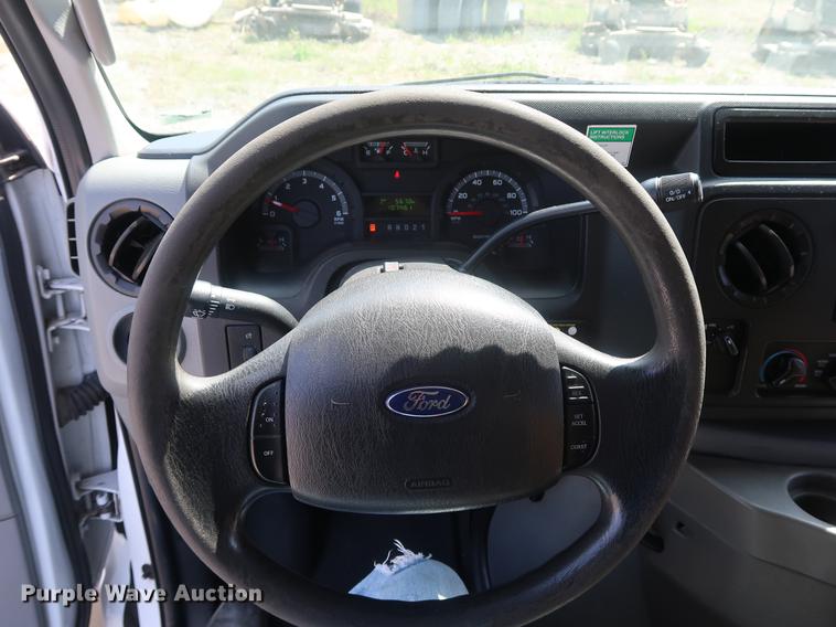 image for item DF3675 2009 Ford E350 Super Duty Extended van