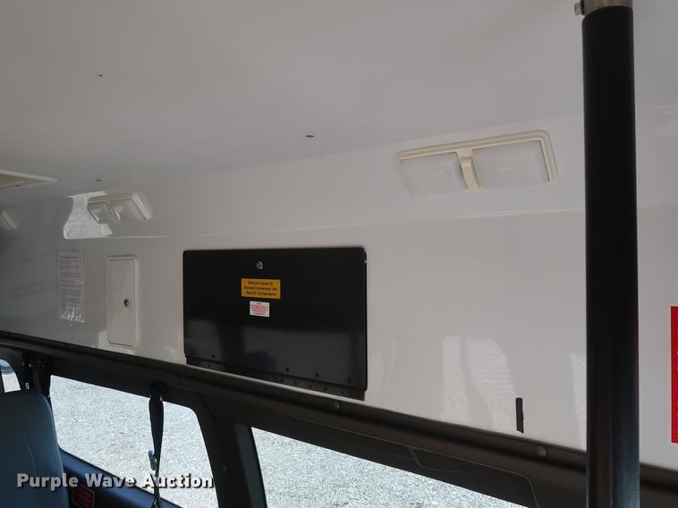 image for item DF3675 2009 Ford E350 Super Duty Extended van