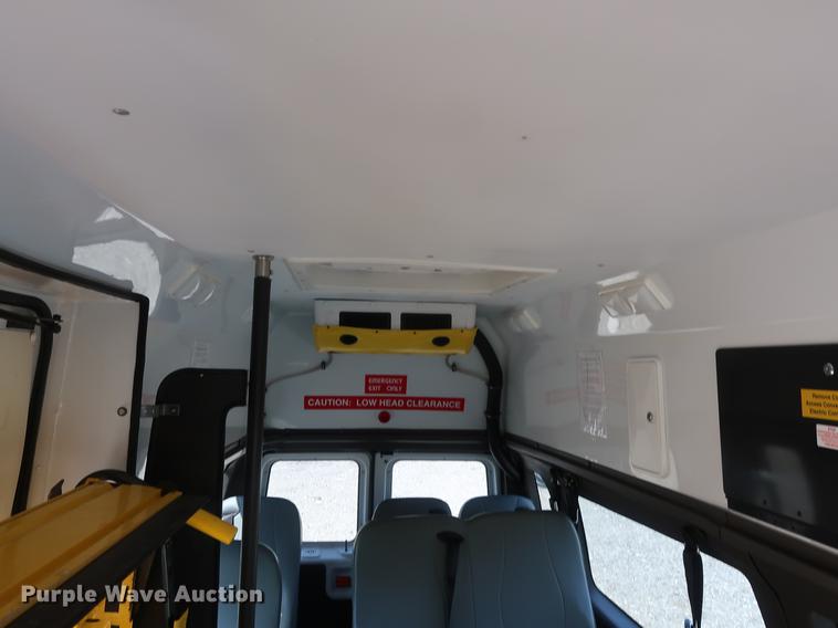 image for item DF3675 2009 Ford E350 Super Duty Extended van