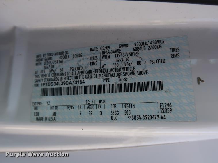 image for item DF3675 2009 Ford E350 Super Duty Extended van