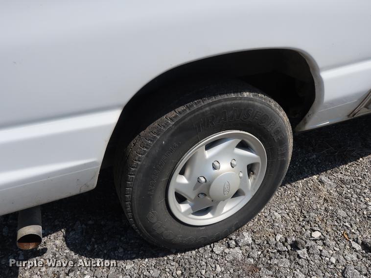 image for item DF3675 2009 Ford E350 Super Duty Extended van