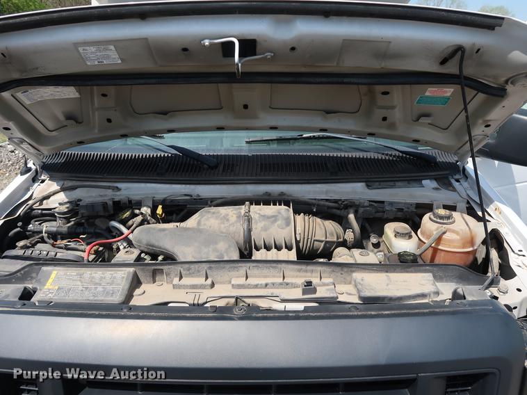 image for item DF3675 2009 Ford E350 Super Duty Extended van