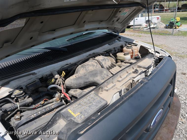 image for item DF3675 2009 Ford E350 Super Duty Extended van