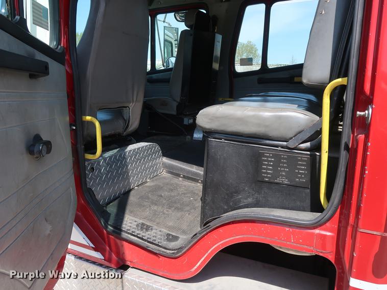 image for item DF3677 1995 Freightliner FL70 fire truck