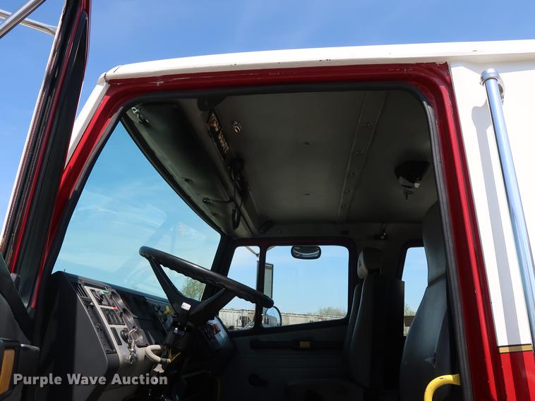 image for item DF3677 1995 Freightliner FL70 fire truck