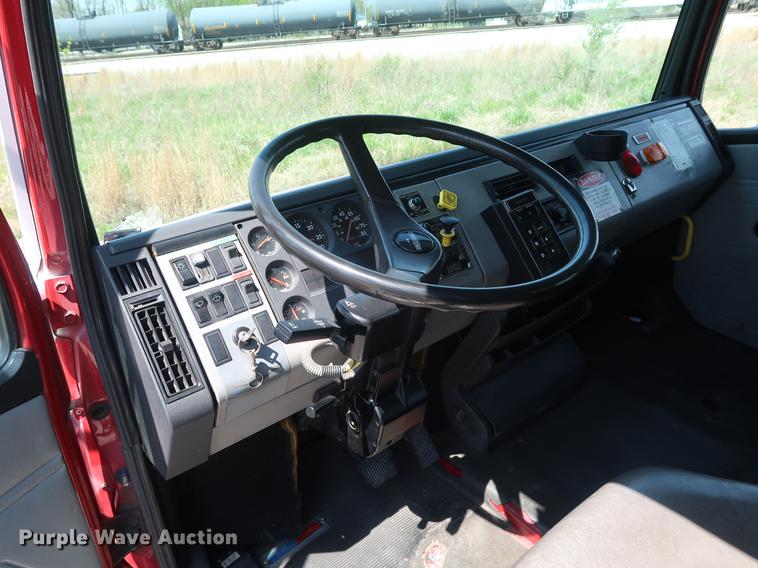image for item DF3677 1995 Freightliner FL70 fire truck