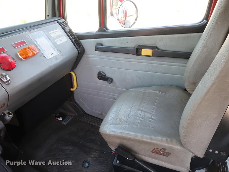 image for item DF3677 1995 Freightliner FL70 fire truck