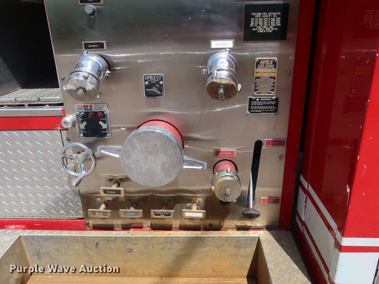 image for item DF3677 1995 Freightliner FL70 fire truck