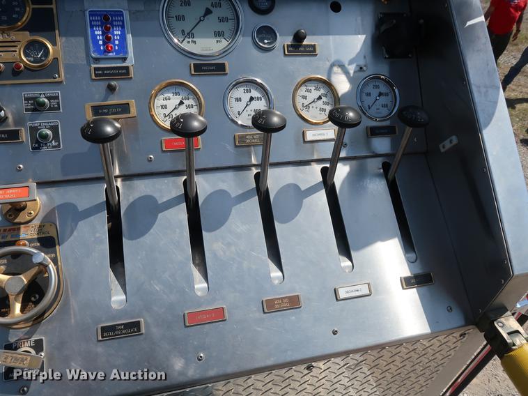 image for item DF3677 1995 Freightliner FL70 fire truck