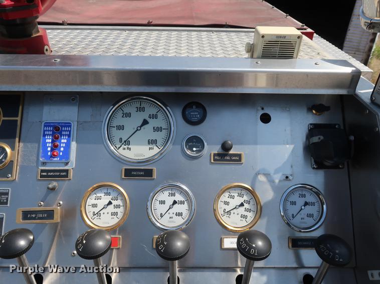 image for item DF3677 1995 Freightliner FL70 fire truck