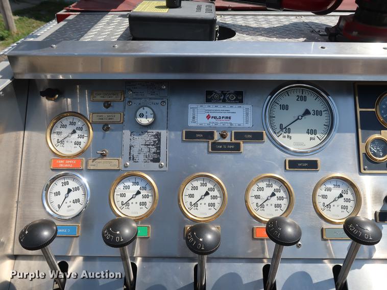 image for item DF3677 1995 Freightliner FL70 fire truck