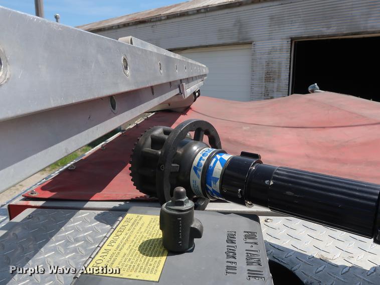 image for item DF3677 1995 Freightliner FL70 fire truck