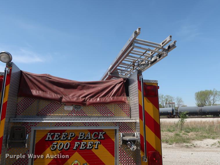 image for item DF3677 1995 Freightliner FL70 fire truck