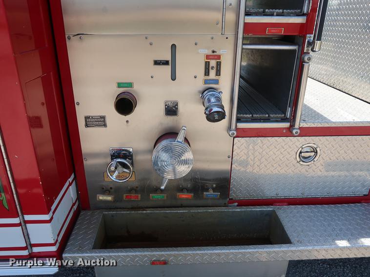 image for item DF3677 1995 Freightliner FL70 fire truck