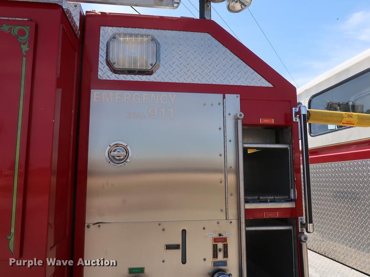 image for item DF3677 1995 Freightliner FL70 fire truck