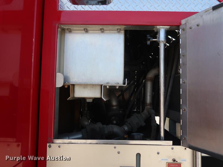 image for item DF3677 1995 Freightliner FL70 fire truck