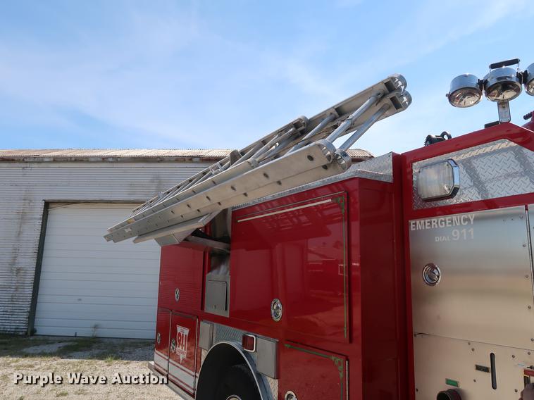 image for item DF3677 1995 Freightliner FL70 fire truck