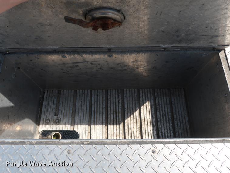 image for item DF3677 1995 Freightliner FL70 fire truck