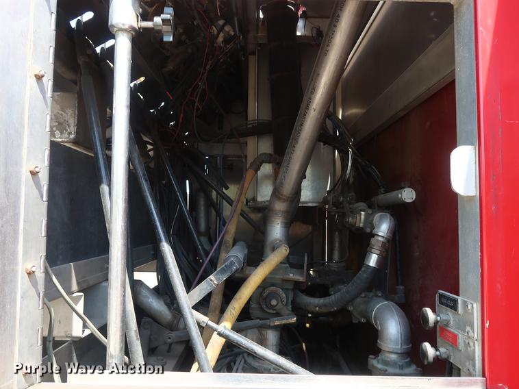 image for item DF3677 1995 Freightliner FL70 fire truck