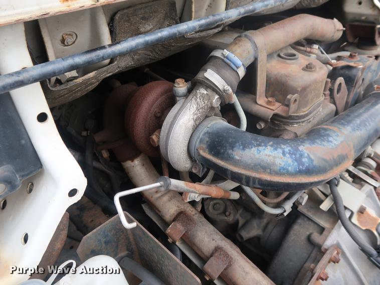 image for item DF3694 1990 Chevrolet 40 Tiltmaster truck cab and chassis