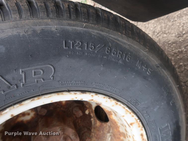 image for item DF3694 1990 Chevrolet 40 Tiltmaster truck cab and chassis