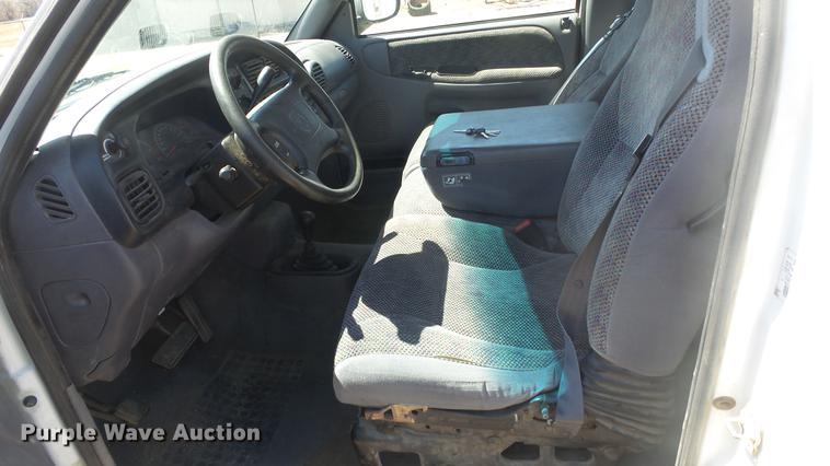 image for item DR9535 1998 Dodge Ram 1500 Club Cab pickup truck