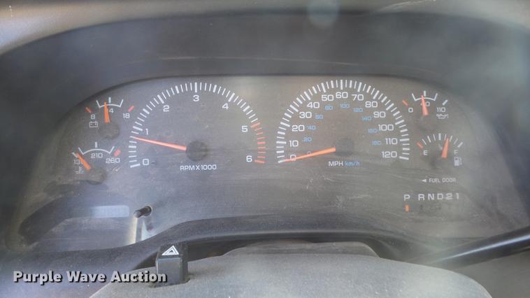 image for item DR9535 1998 Dodge Ram 1500 Club Cab pickup truck