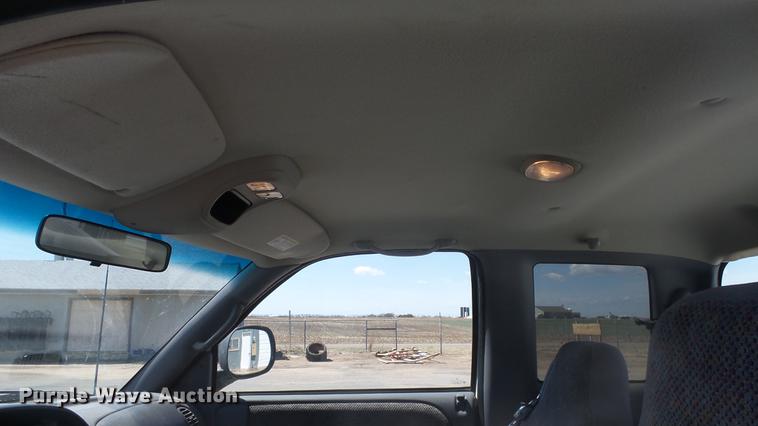 image for item DR9535 1998 Dodge Ram 1500 Club Cab pickup truck