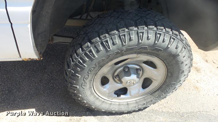 image for item DR9535 1998 Dodge Ram 1500 Club Cab pickup truck