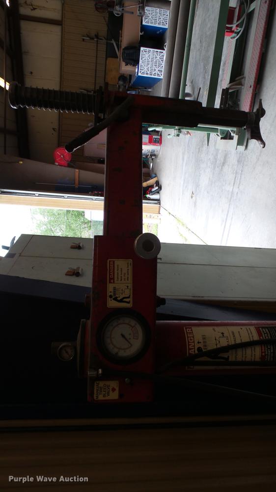 image for item DT9052 Coats rim clamp tire machine