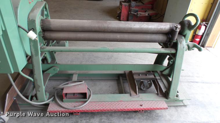 image for item DT9053 Lown B400 metal roller