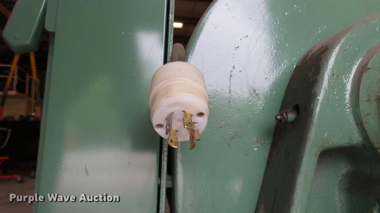 image for item DT9053 Lown B400 metal roller