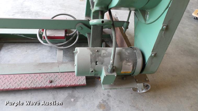 image for item DT9053 Lown B400 metal roller