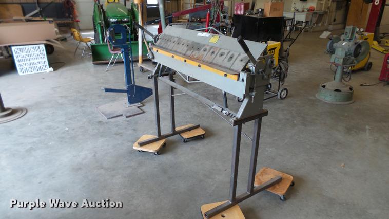 image for item DT9057 Sheet metal pan and box brake