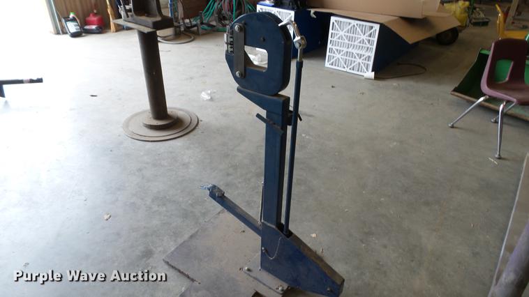 image for item DT9058 Eastwood metal shrinker and stretcher