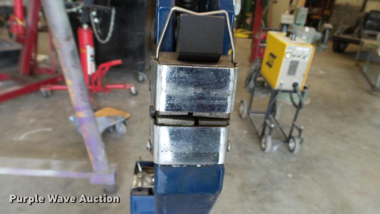 image for item DT9058 Eastwood metal shrinker and stretcher