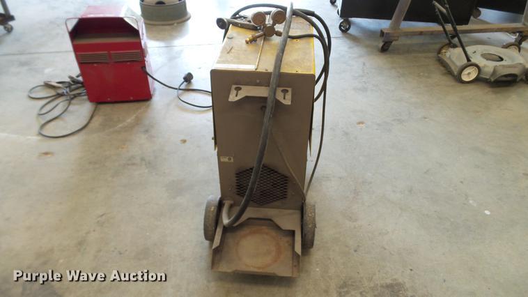 image for item DT9061 Esab Migmaster 250 MIG welder