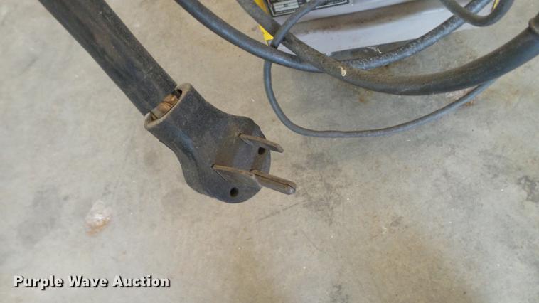 image for item DT9061 Esab Migmaster 250 MIG welder